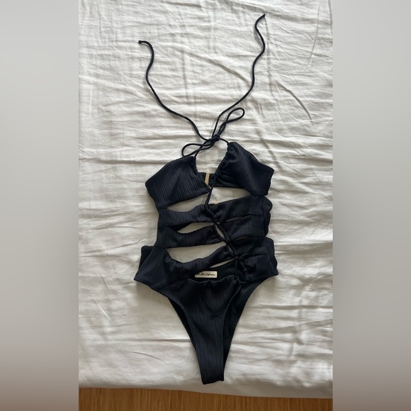 For love & lemons Iman cut out swimsuit - Picture 2 of 2